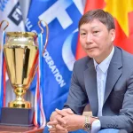 HLV Kim Sang Sik: 'Áy náy vì thua Trung Quốc, nhưng đã lên kế hoạch dài hạn cùng Việt Nam chinh phục World Cup' 1