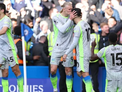 Rayan Cherki ‘thôi miên’ Chelsea: 2 kiến tạo đẳng cấp, Man City bùng nổ hiệp 2