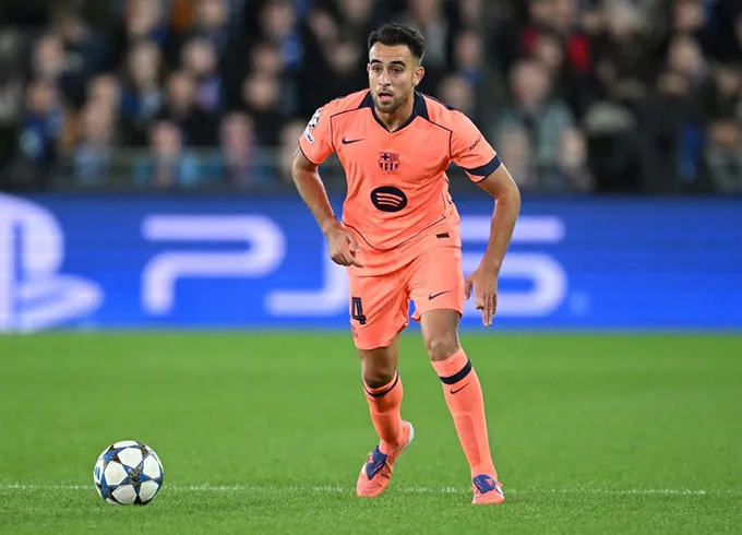 Eric Garcia có thể là lựa chọn bất ngờ ở hàng tiền vệ