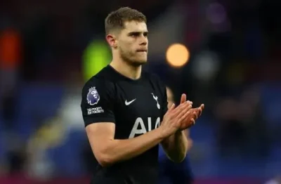 MU Sẵn Sàng Đánh Bại Liverpool, Chiêu Mộ Trụ Cột Tottenham Micky van de Ven 1