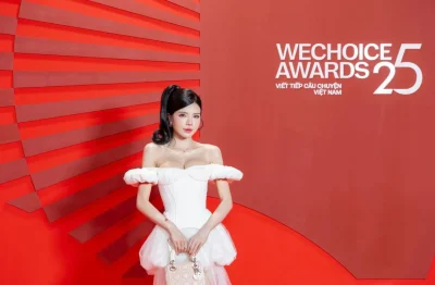Mai Dora 'đốt cháy' WeChoice Awards 2025 với phong cách thảm đỏ gợi cảm, 'Trạm Tỷ' làng Esports gây bão MXH 1