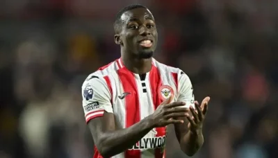 MU Săn Đón 'Bom Tấn' Hậu Vệ Phải: Kalulu Hay Kayode Sẽ Ghi Tên Vào Old Trafford? 1